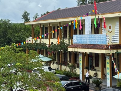 Sức khoẻ của 40 học sinh bị ngộ độc thực phẩm đã ổn định