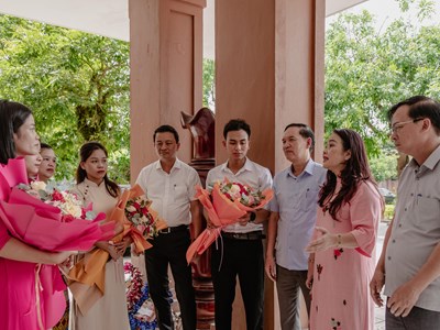 Từ mái trường quê hương đến khát vọng hội nhập