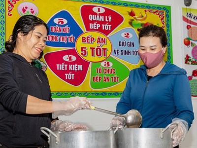 Một nghị quyết, ngàn nụ cười nơi trường học