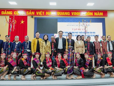 Nét văn hóa Vân Kiều được “đánh thức” qua những lớp tập huấn
