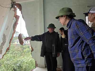 Xây kè chống sạt lở, sớm ổn định đời sống người dân xã Khe Sanh