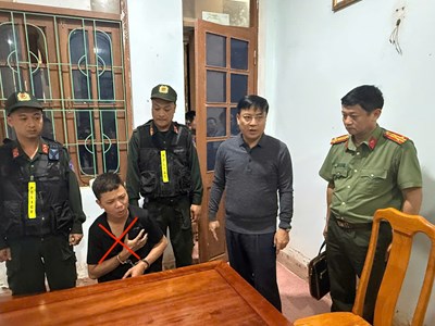 Khởi tố, bắt tạm giam đối tượng dùng súng tự chế gây án nghiêm trọng