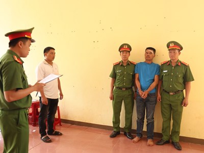 Bắt giữ đối tượng dùng rựa chém hai cán bộ Công an