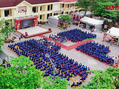 Hai trường cách nhau chưa đầy 1km, học sinh vẫn phải đi hơn 10km đến lớp