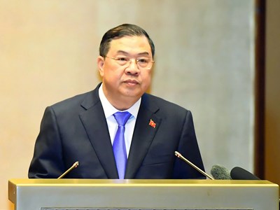 Chuyển từ quản lý đầu tư sang kiến tạo môi trường đầu tư và phát triển