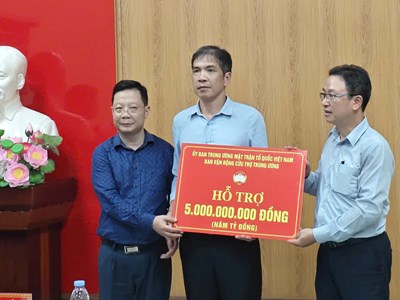 MTTQ Việt Nam hỗ trợ Lai Châu 5 tỉ đồng khắc phục hậu quả mưa lũ