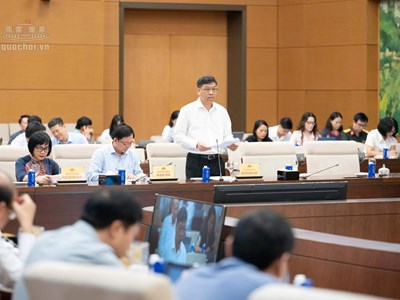 Hoàn thiện khung pháp lý về hàng hải và đường thủy theo hướng thống nhất, hiện đại