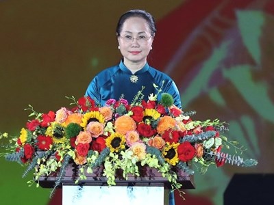 Phát huy vai trò của văn hóa đối với hòa bình, phát triển và sự tiến bộ của con người