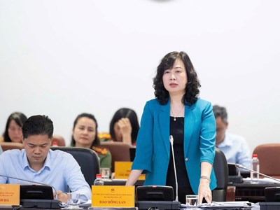 Ủy ban Văn hóa và Xã hội thẩm tra dự án Luật Hiến, lấy, ghép mô, bộ phận cơ thể người và hiến, lấy xác (sửa đổi)