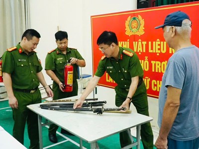 Tạo thuận lợi cho người dân, doanh nghiệp nhưng vẫn bảo đảm việc quản lý của Nhà nước đối với vũ khí, vật liệu nổ, quản lý về PCCC