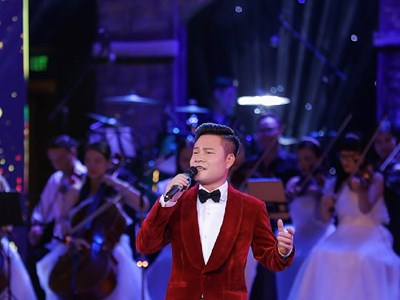 NSƯT Hoàng Tùng sâu lắng với ca khúc “Tôi thương mẹ tôi”