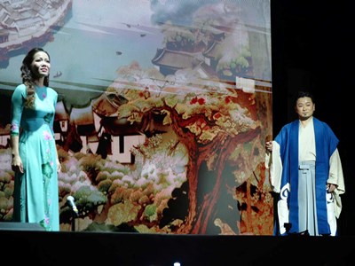 Lay động khán giả 