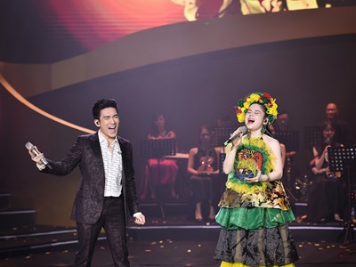 Một Hà Nội hào hùng và quá đỗi lãng mạn trong đêm nhạc “Cảm xúc tháng 10”