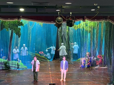 Công diễn vở nhạc kịch “Khát vọng đỏ”