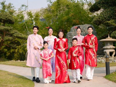 Ánh sáng vũ trụ - sự kết hợp độc đáo giữa truyền thống và hiện đại