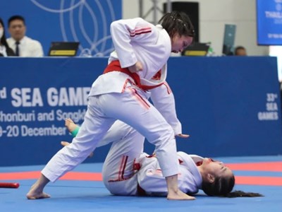 Jujitsu giành tấm huy chương đầu tiên cho Đoàn Thể thao Việt Nam tại SEA Games 33