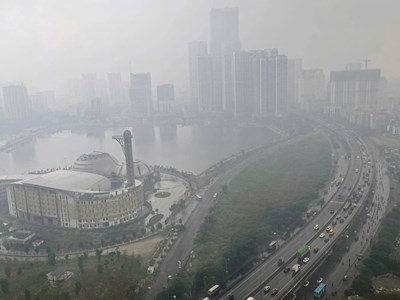 Chất lượng không khí Hà Nội “đảo chiều”: Chuyên gia cảnh báo rủi ro sức khỏe