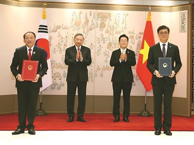 Văn hóa đối ngoại tự tin bước vào kỷ nguyên vươn mình của dân tộc