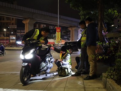 Sau Tết, dịch vụ cứu hộ “quá tải”