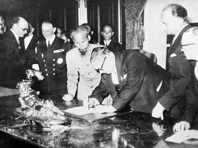 Ký kết Hiệp định Sơ bộ Pháp - Việt năm 1946