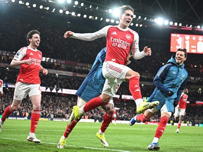 Bóng đá châu Âu: Man City hụt bước, Bayern giành điểm nghẹt thở