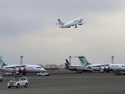 Iran mở cửa một phần không phận, rủi ro vẫn bao trùm