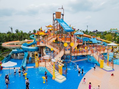 Khách Hà Nội tấp nập đến Sun World Ha Nam dịp Giỗ Tổ, báo hiệu sức hút dịp 30.4 - 1.5 