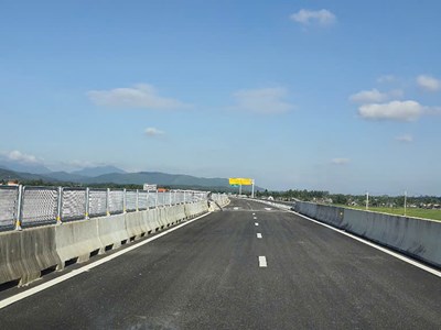 Cao tốc mới dịp lễ 30.4, 1.5 rút ngắn thời gian di chuyển ra sao?