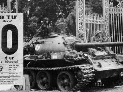 Giải phóng hoàn toàn miền Nam, thống nhất đất nước 