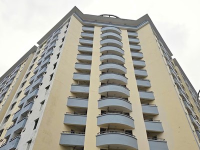 Chung cư ngủ quên 15 năm trên “đất vàng” bất ngờ hồi sinh  