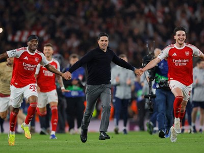 Arsenal trở lại chung kết Champions League sau 20 năm chờ đợi