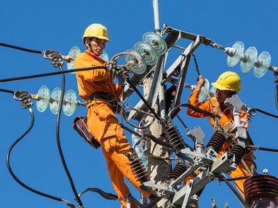 EVN lãi gần 52.000 tỉ đồng: Thủy điện lập kỉ lục, nhưng áp lực mới đang xuất hiện