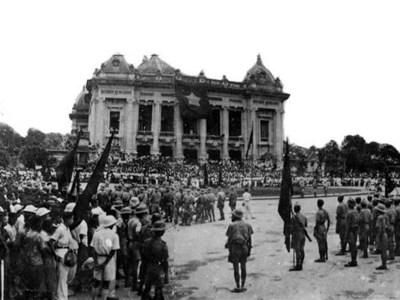 Việt Nam Giải phóng quân cùng toàn dân tổng khởi nghĩa giành chính quyền (1945)