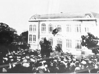 Cả nước tiếp tục sôi sục khí thế Tổng khởi nghĩa (1945)