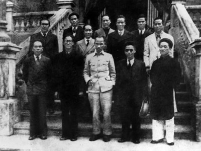 Thành lập Chính phủ lâm thời nước Việt Nam Dân chủ Cộng hòa (1945)