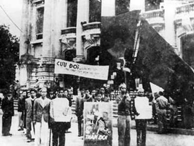 Chủ tịch Hồ Chí Minh kêu gọi “sẻ cơm nhường áo” cứu đồng bào đói (1945)