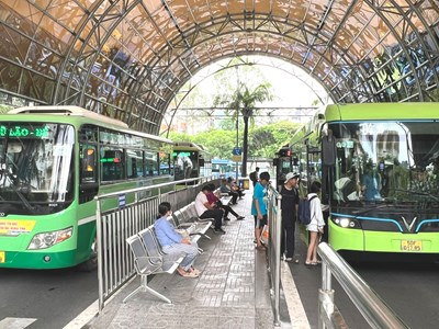 Từ 1.10, đi xe buýt miễn phí ở TP.HCM: Check-in thế nào?