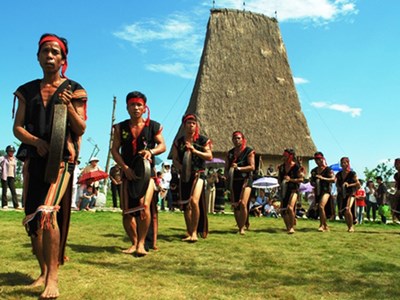 UNESCO thông qua Công ước bảo vệ di sản văn hóa phi vật thể (2003)