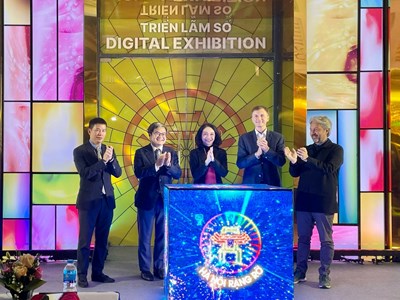 Trải nghiệm miễn phí không gian triển lãm số “Hà Nội rạng rỡ - Ánh sáng và Di sản“