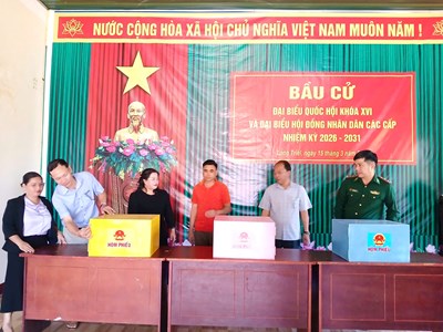 Gia Lai: Những cử tri đặc biệt  ở làng Triêl