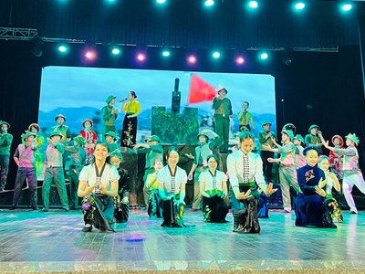 Chương trình nghệ thuật “Bản hùng ca Điện Biên”