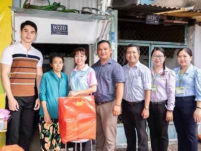 “Gõ cửa - Sửa nhà” cho gia đình khó khăn tại TP.HCM