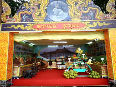 Triển lãm các sản phẩm đặc trưng của đồng bào dân tộc Khmer 