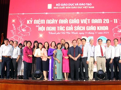 Gần 1.000 tác giả tham gia biên soạn SGK