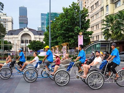 Triển lãm ảnh “Khoảnh khắc cuộc sống” của các “nhiếp ảnh gia” không chuyên