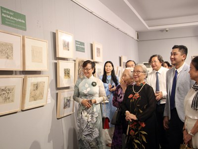 Triển lãm 700 tác phẩm của họa sĩ Huỳnh Phương Đông tại TP.HCM và Hà Nội