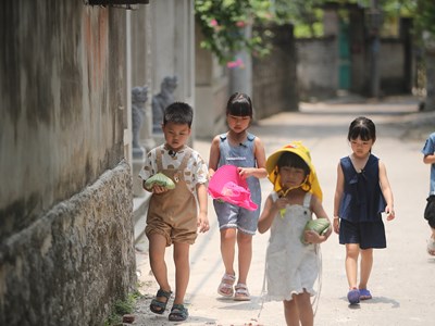 Hai con gái Audi và Cati “nội chiến”, ba Neko Lê xử lý ra sao?