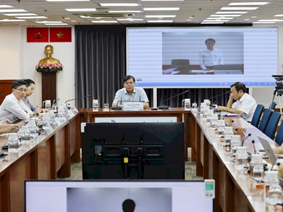 TP.HCM thông tin vụ treo tranh đạo đức tại Trường Tiểu học Quang Trung