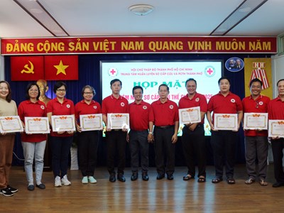 Tôn vinh tình nguyện viên Chữ thập đỏ về hoạt động sơ cấp cứu