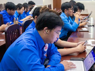 Lao động trẻ với thương mại số